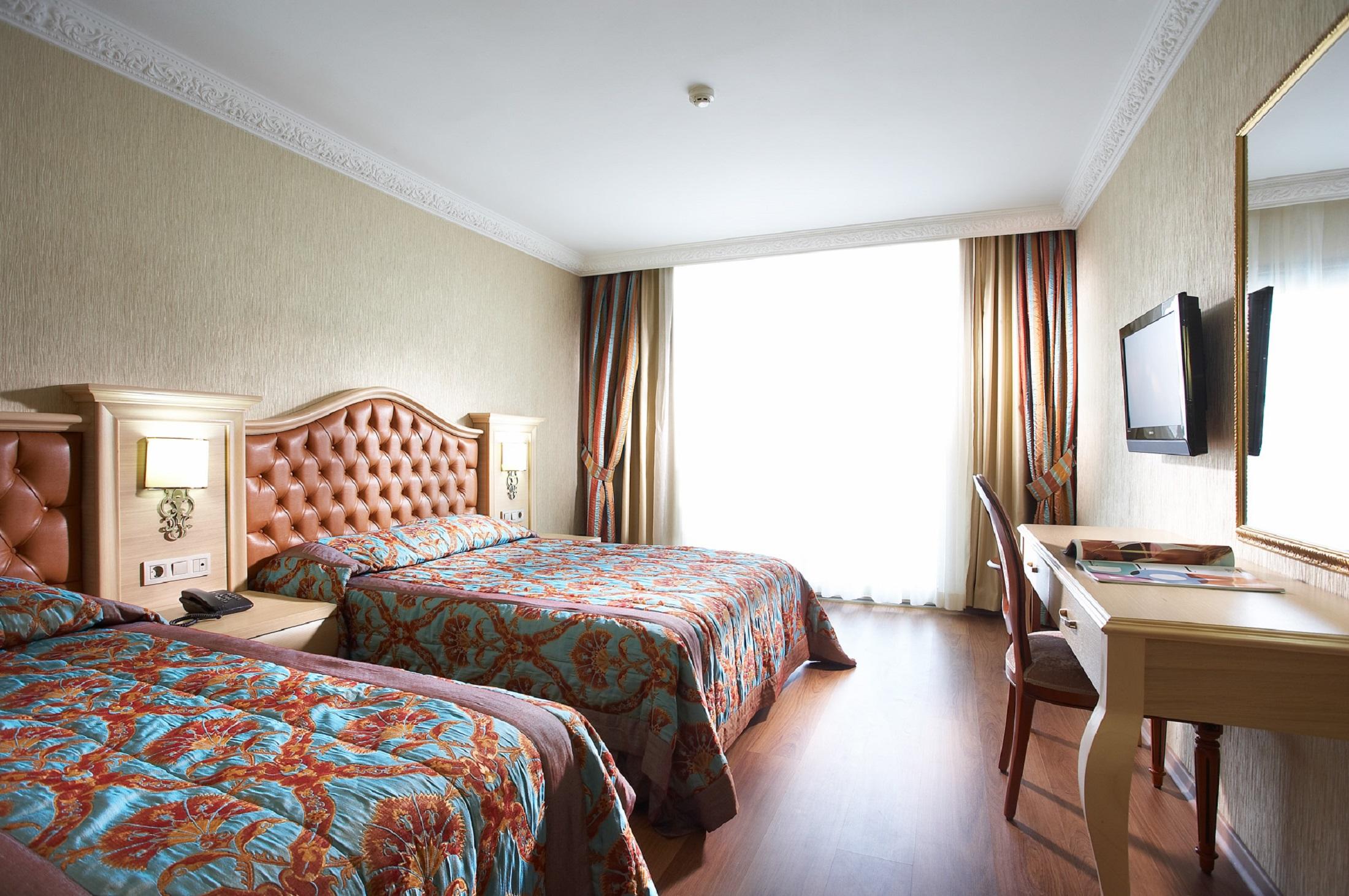 Emre Beach & Emre Hotel 4*