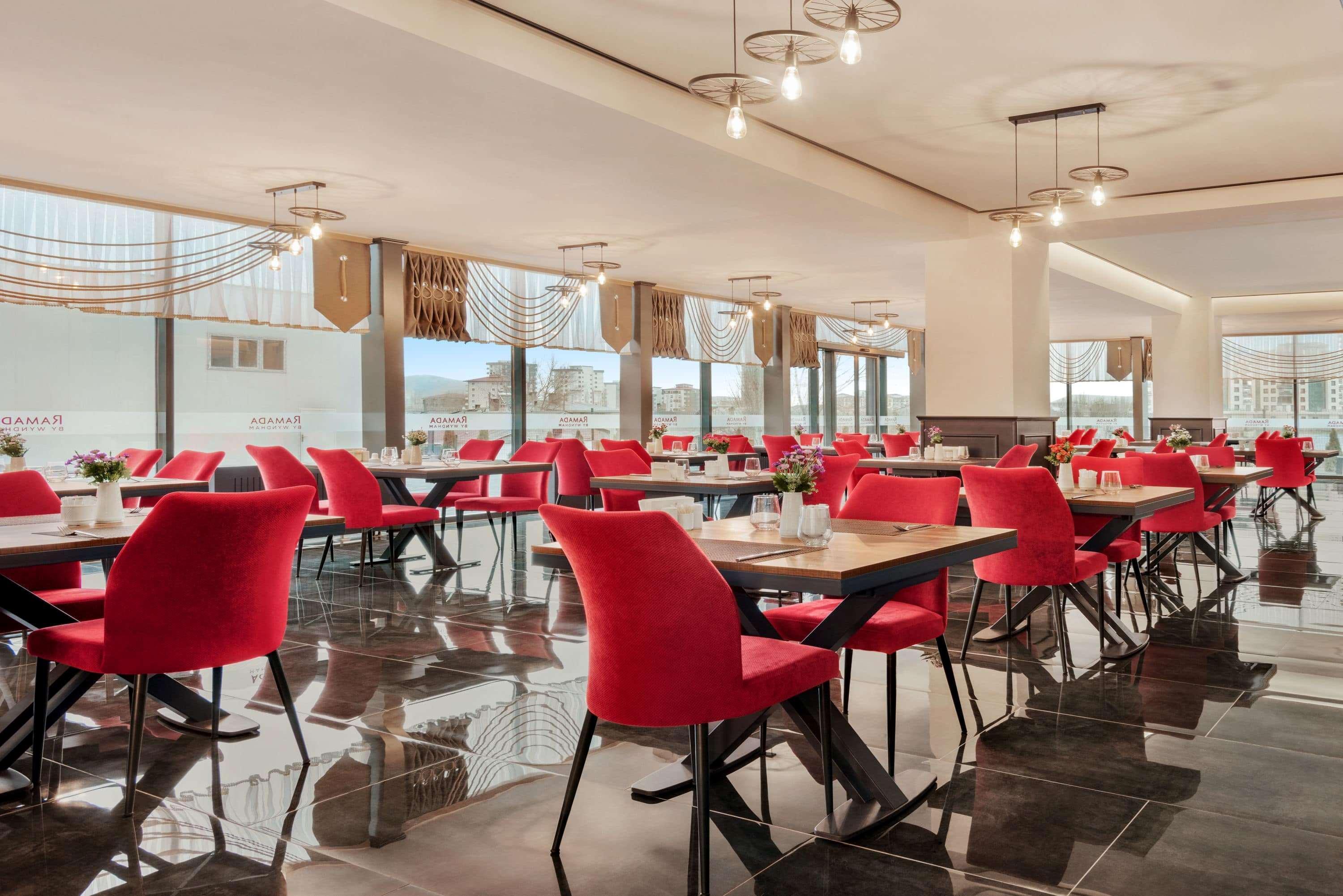 Hotel Ramada By Wyndham 3*
