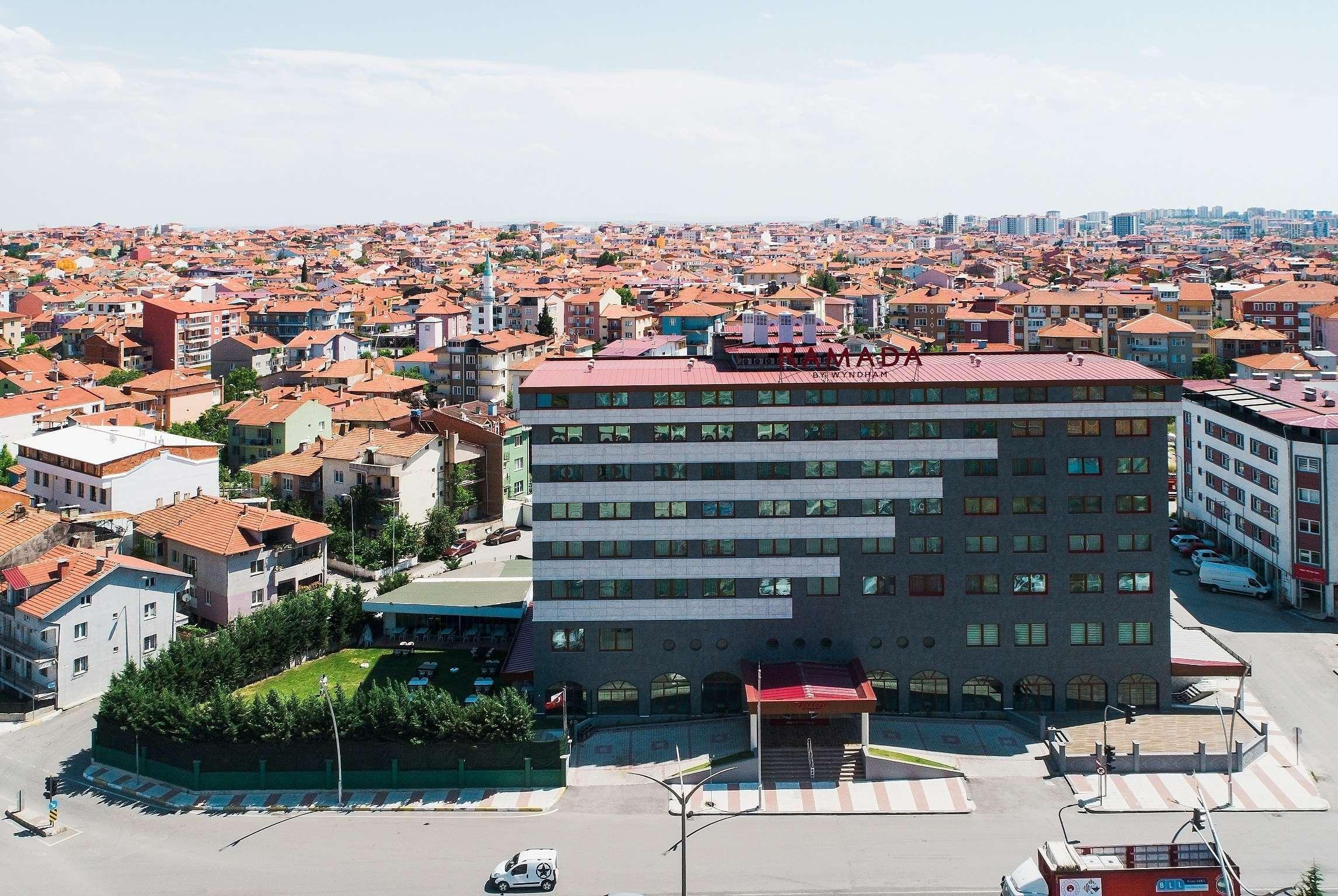 Ramada Hotel 4*