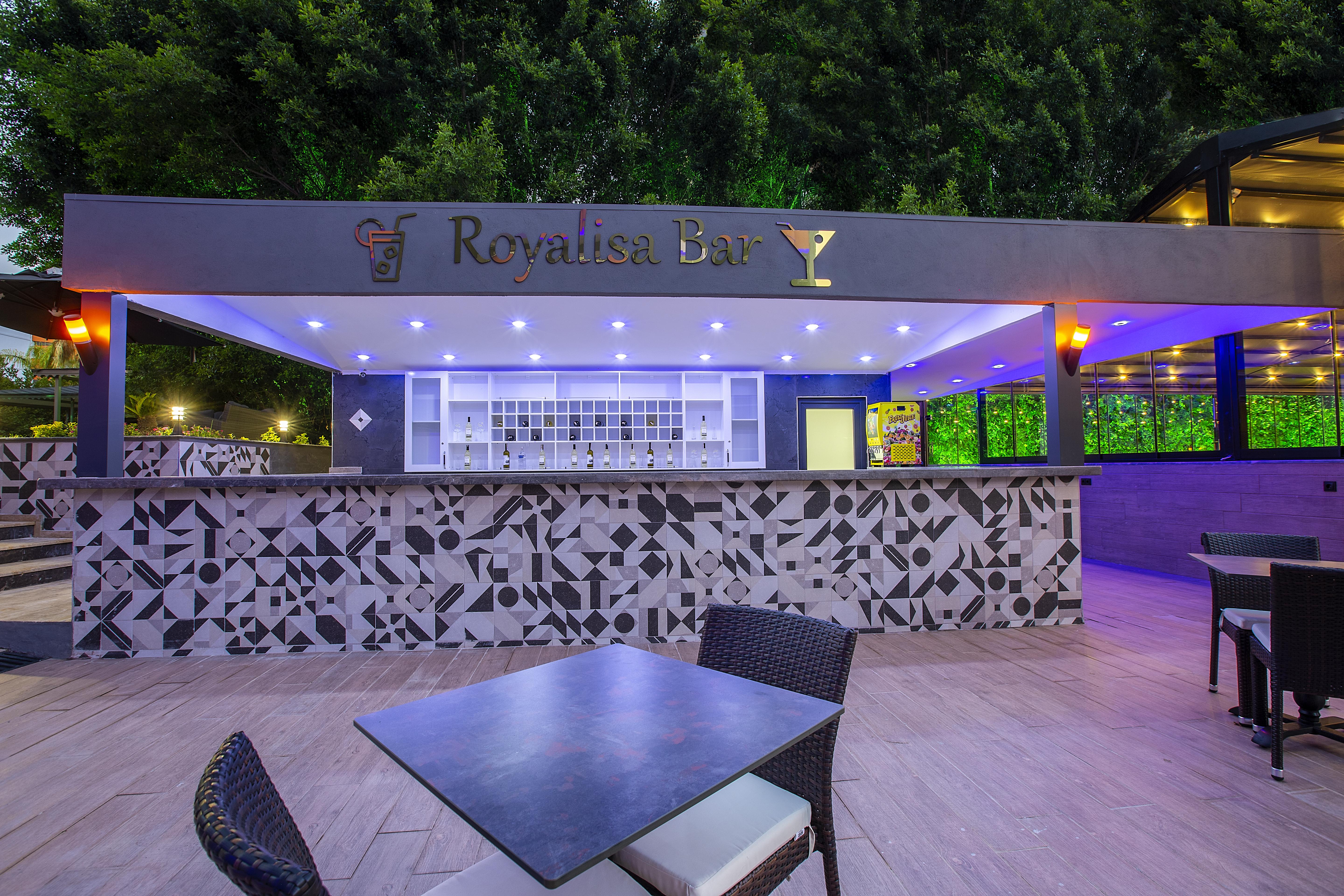 Royalisa Hotel 3*