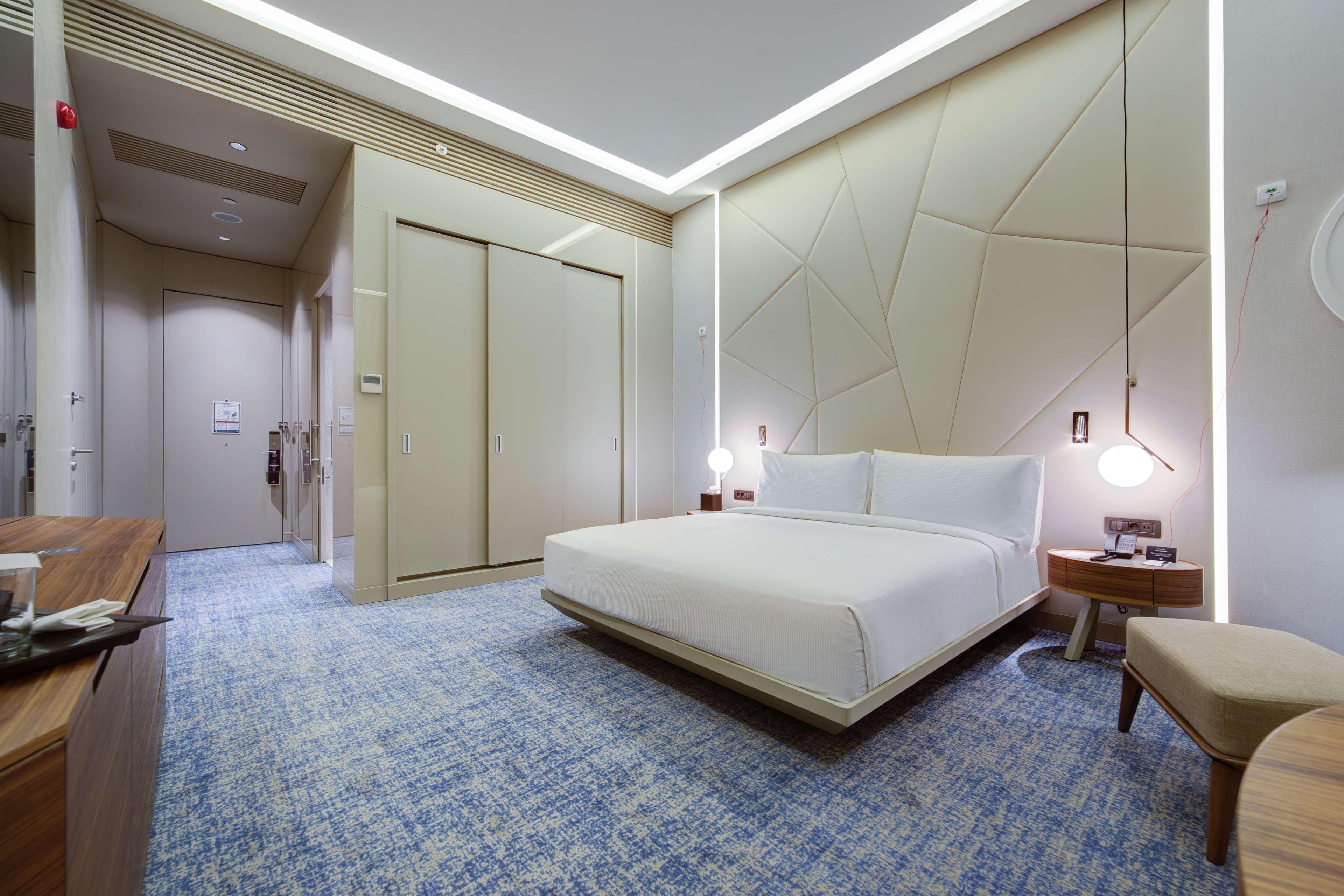 Doubletree By Hilton Hotel