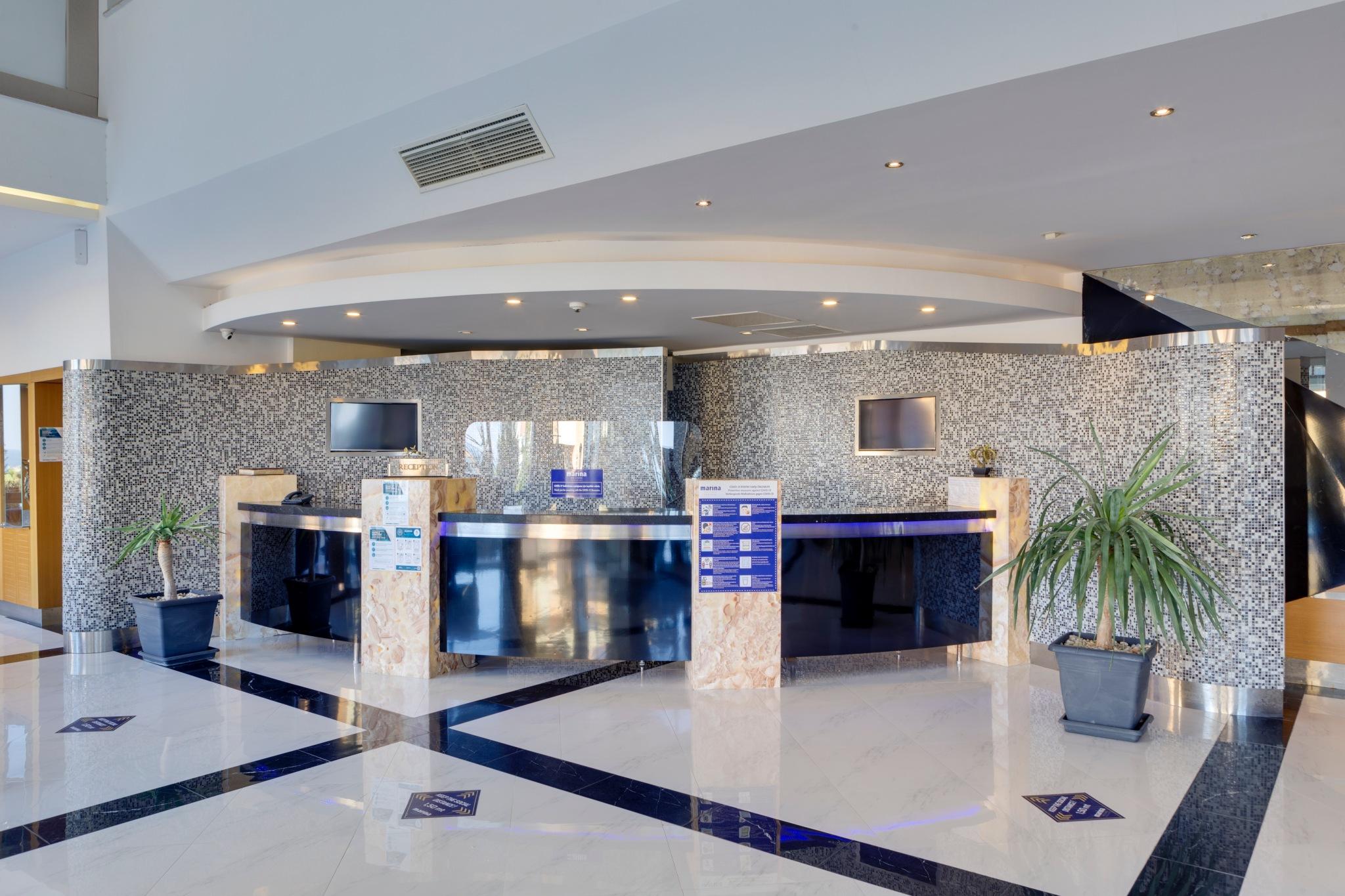Marina Hotel