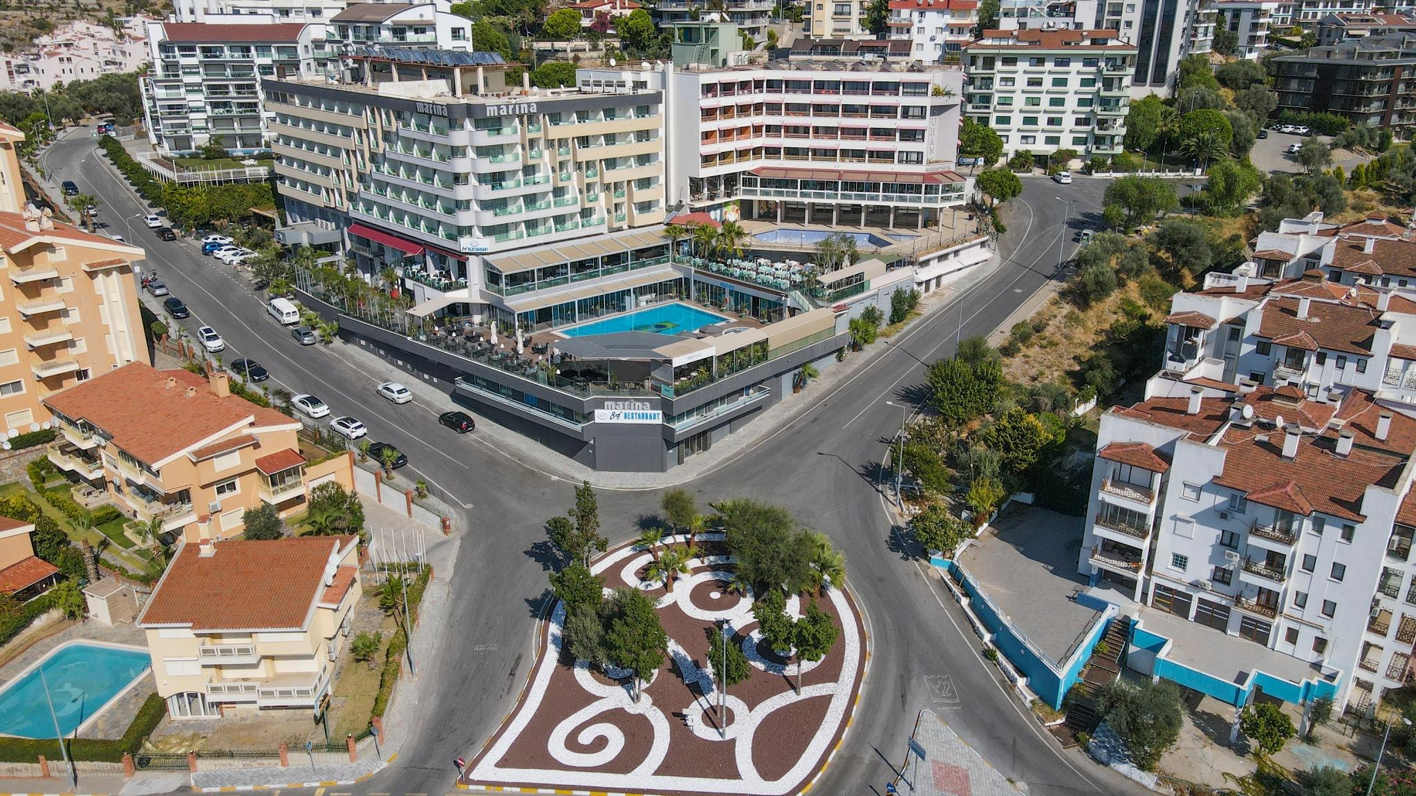 Marina Hotel