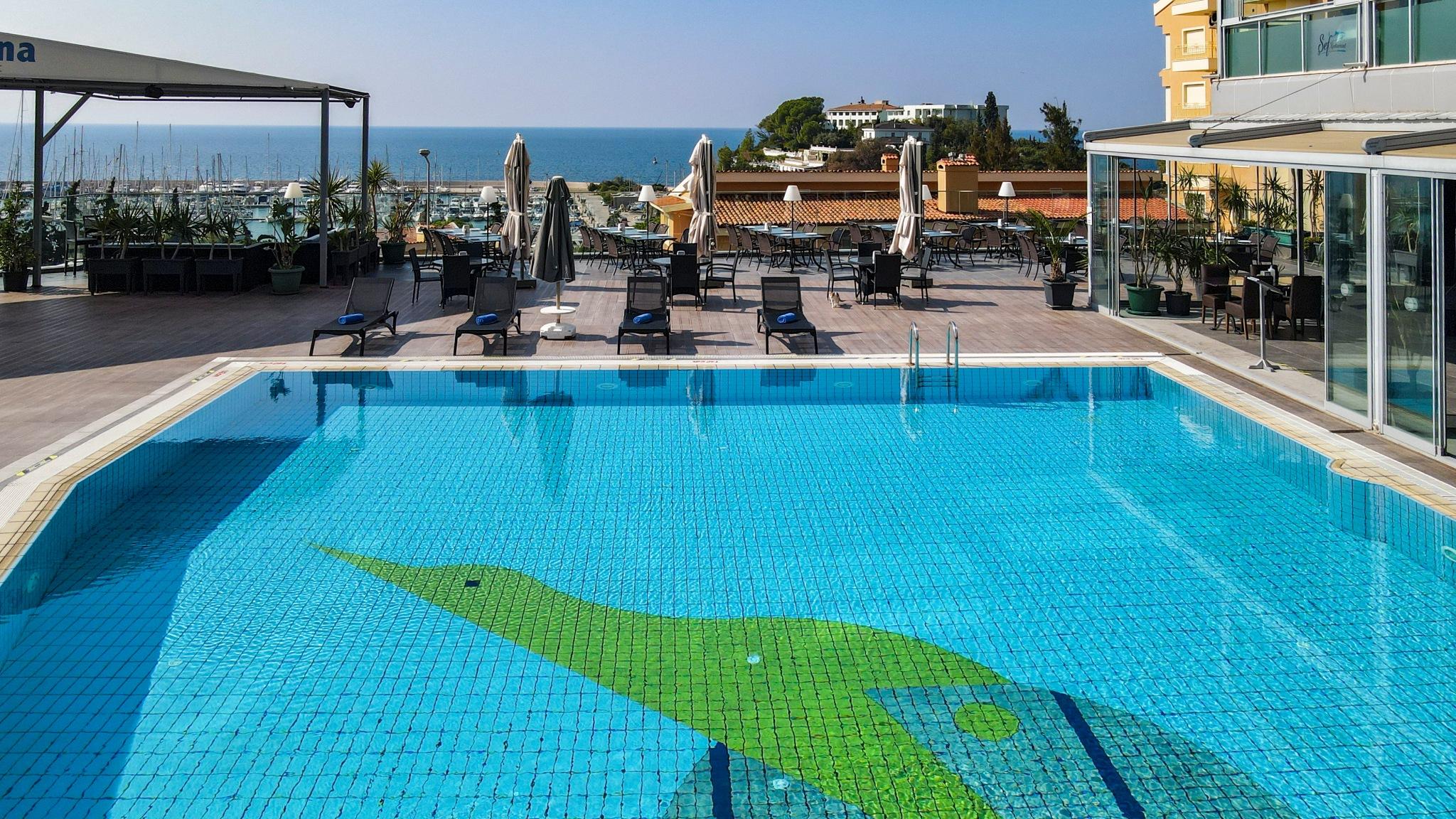 Marina Hotel