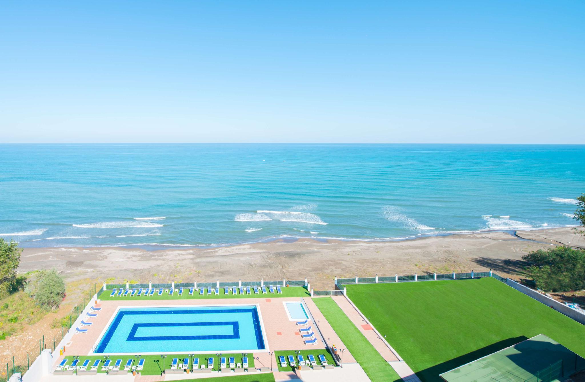Ramada By Wyndham Hotel 5*
