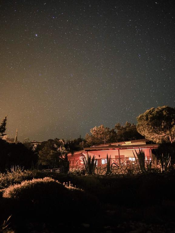 Aktan Villa *