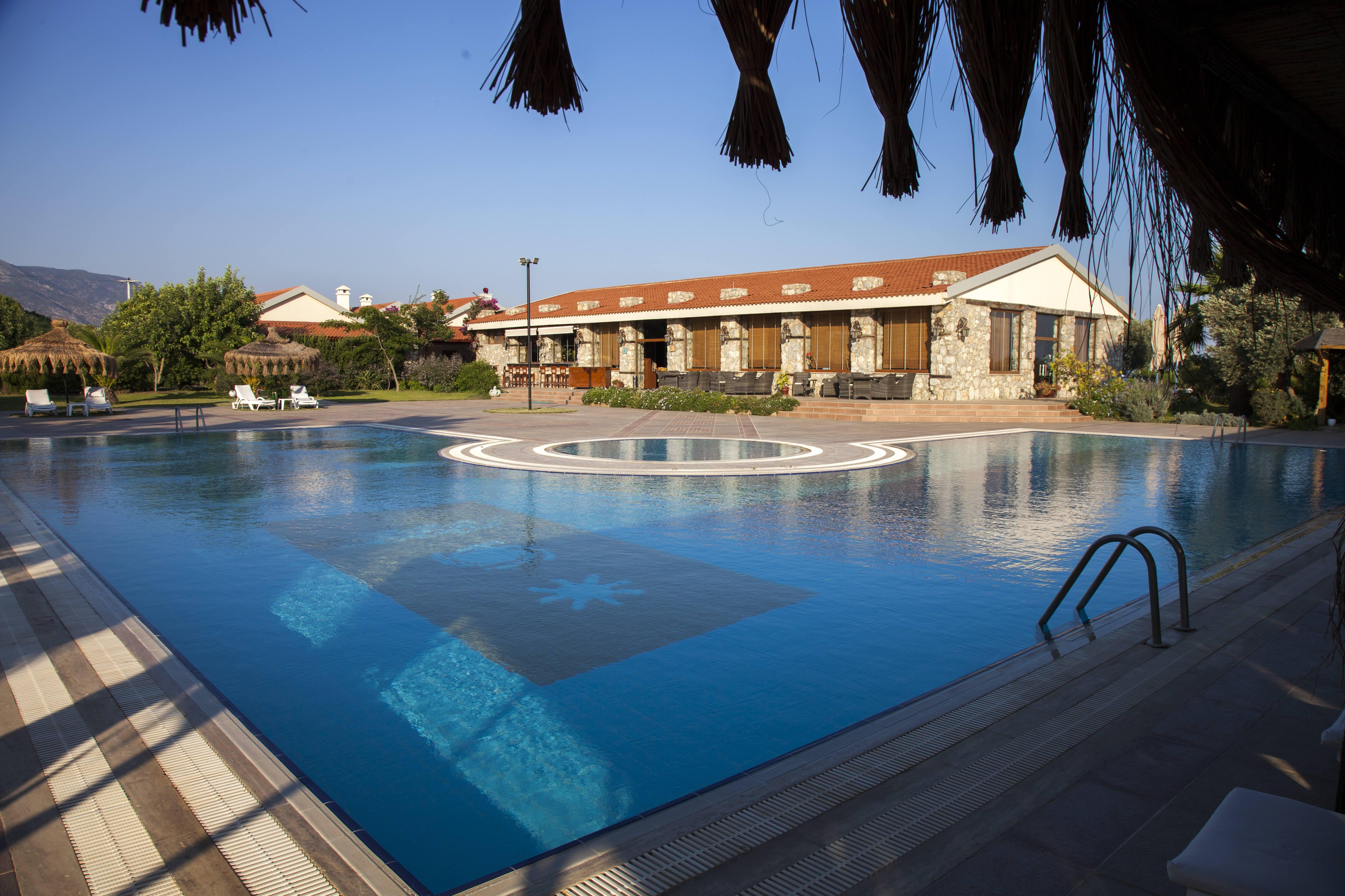 Flow Surf & Hotel
