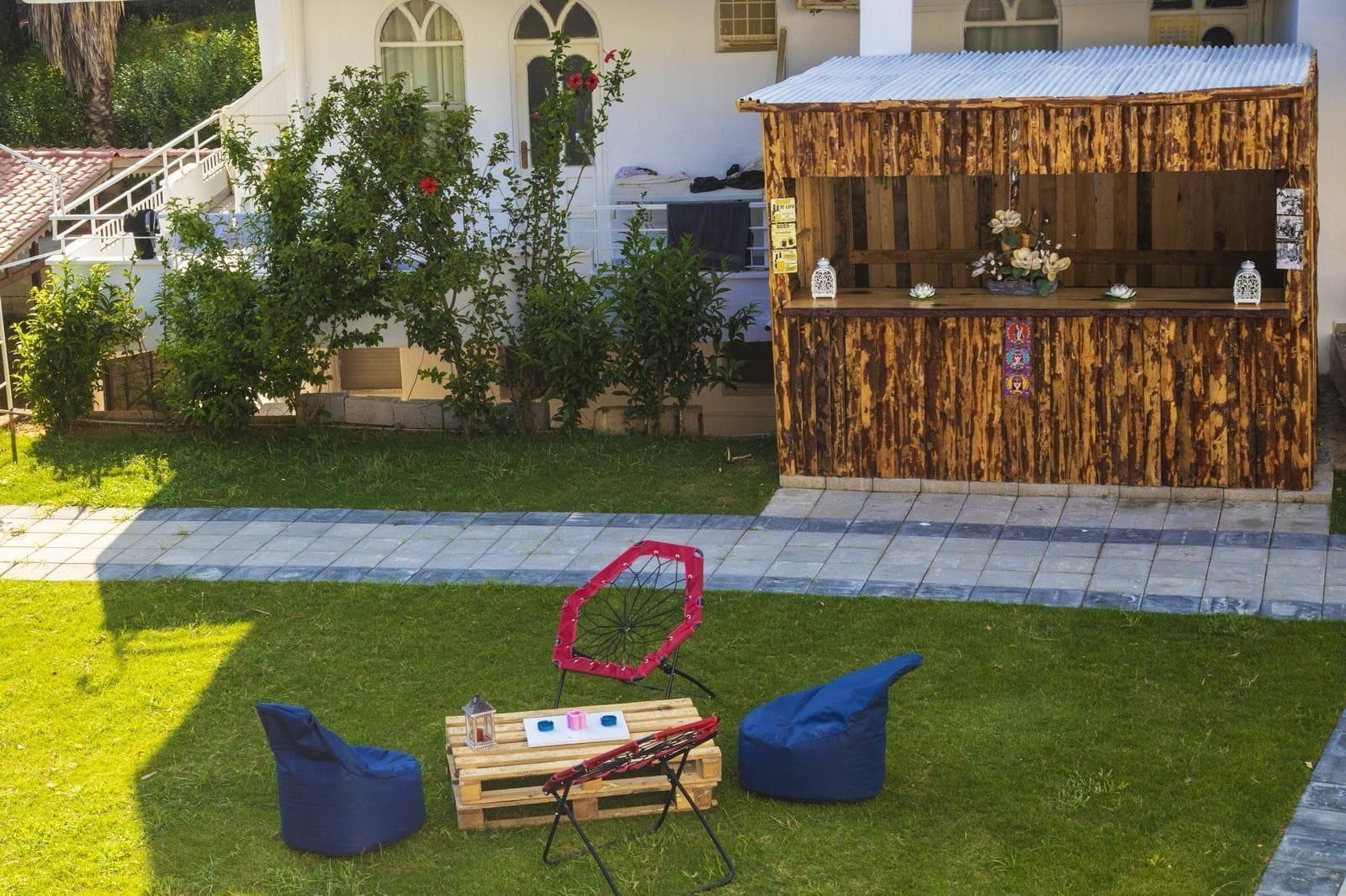 Hotel Aroma Butik 3*