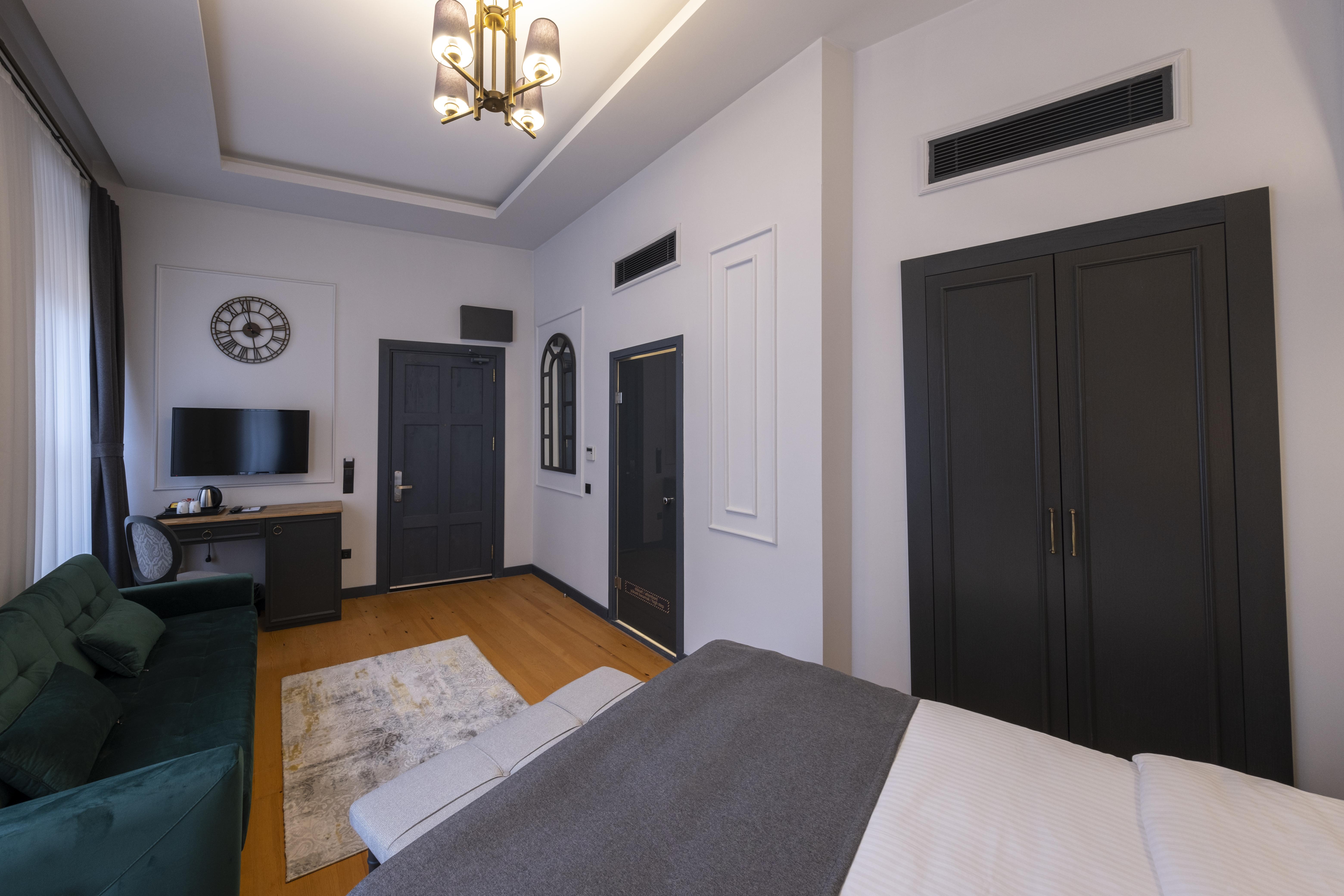 Ferman Port - Special Category Hotel