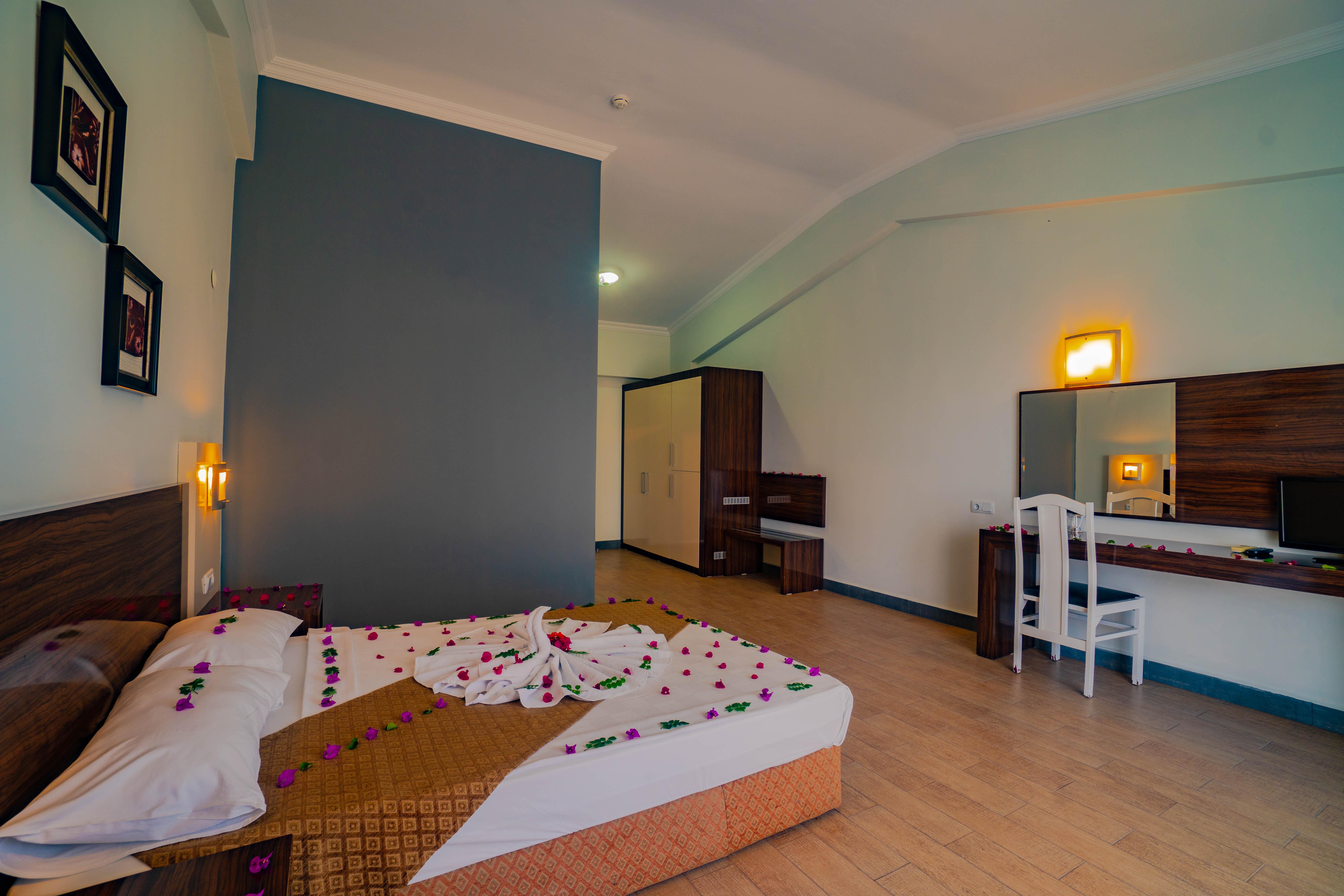 Hotel Senza Garden Club