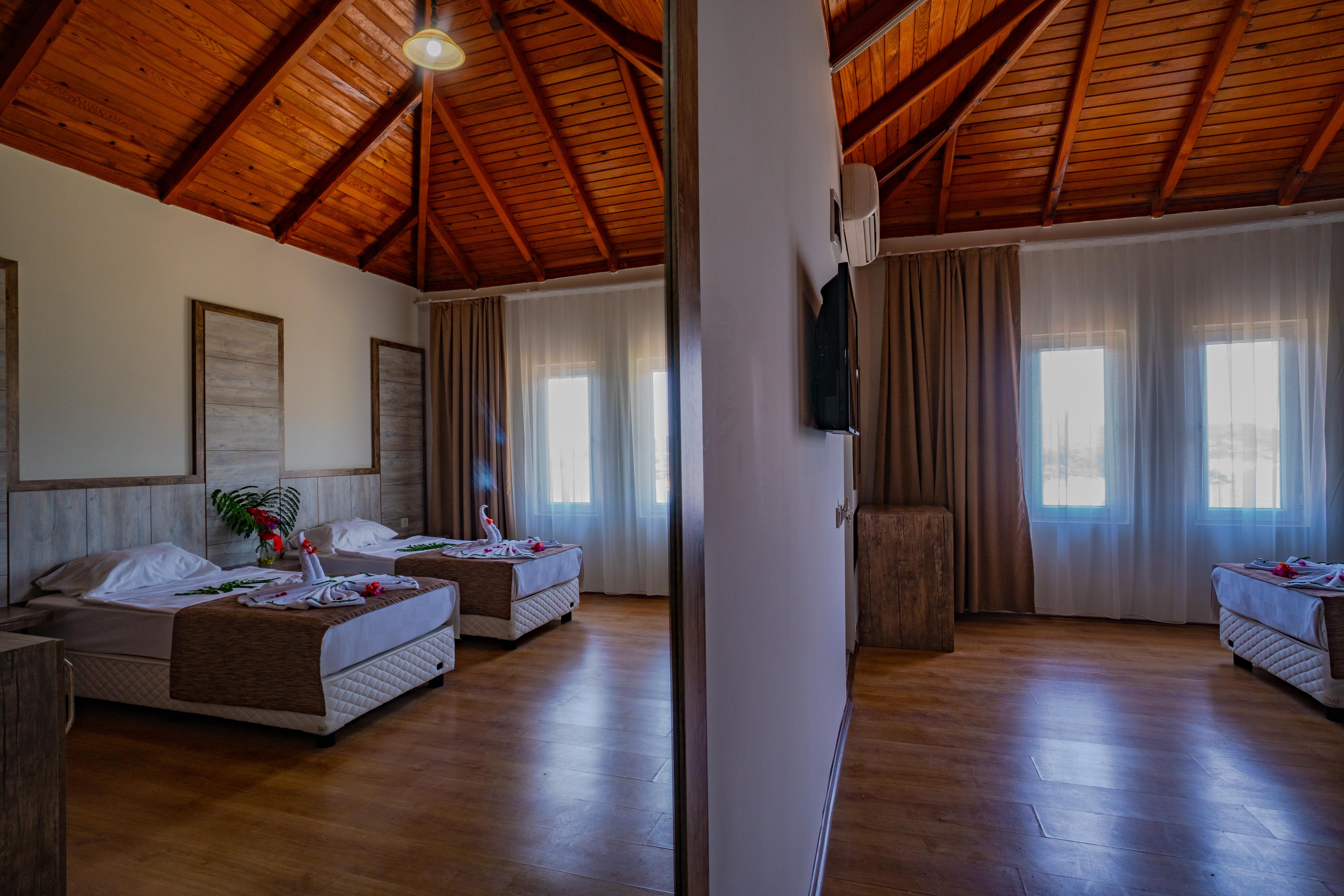 Senza Garden Club Hotel