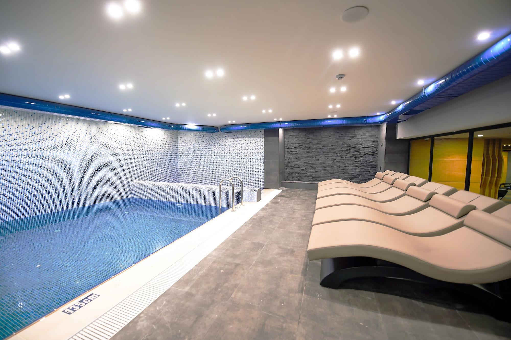 Hotel Cher & Taksim 5*