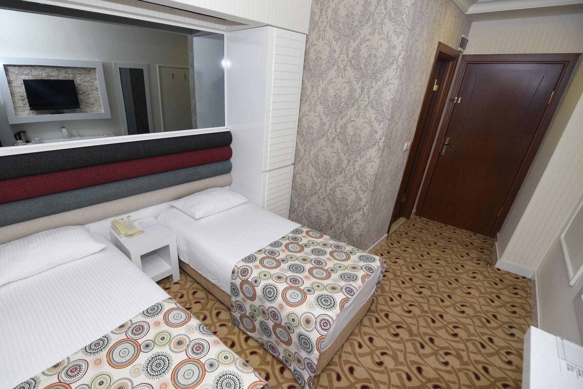 Hotel Yat