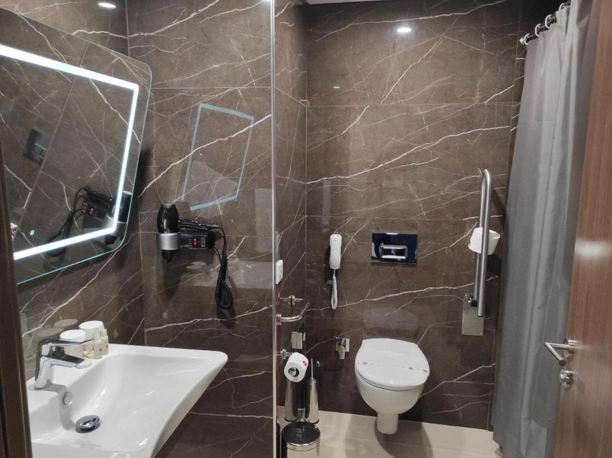 Ramada By Wyndham Aliaga Hotel Izmir