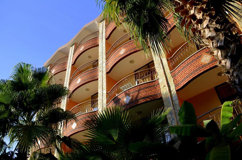 Hotel Ikbal *