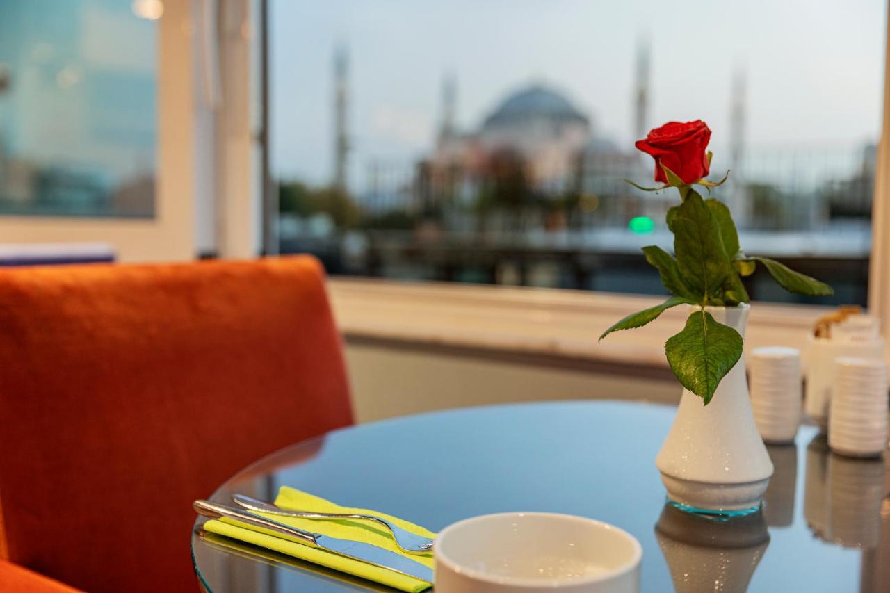 The Magnaura Palace Hotel 4*