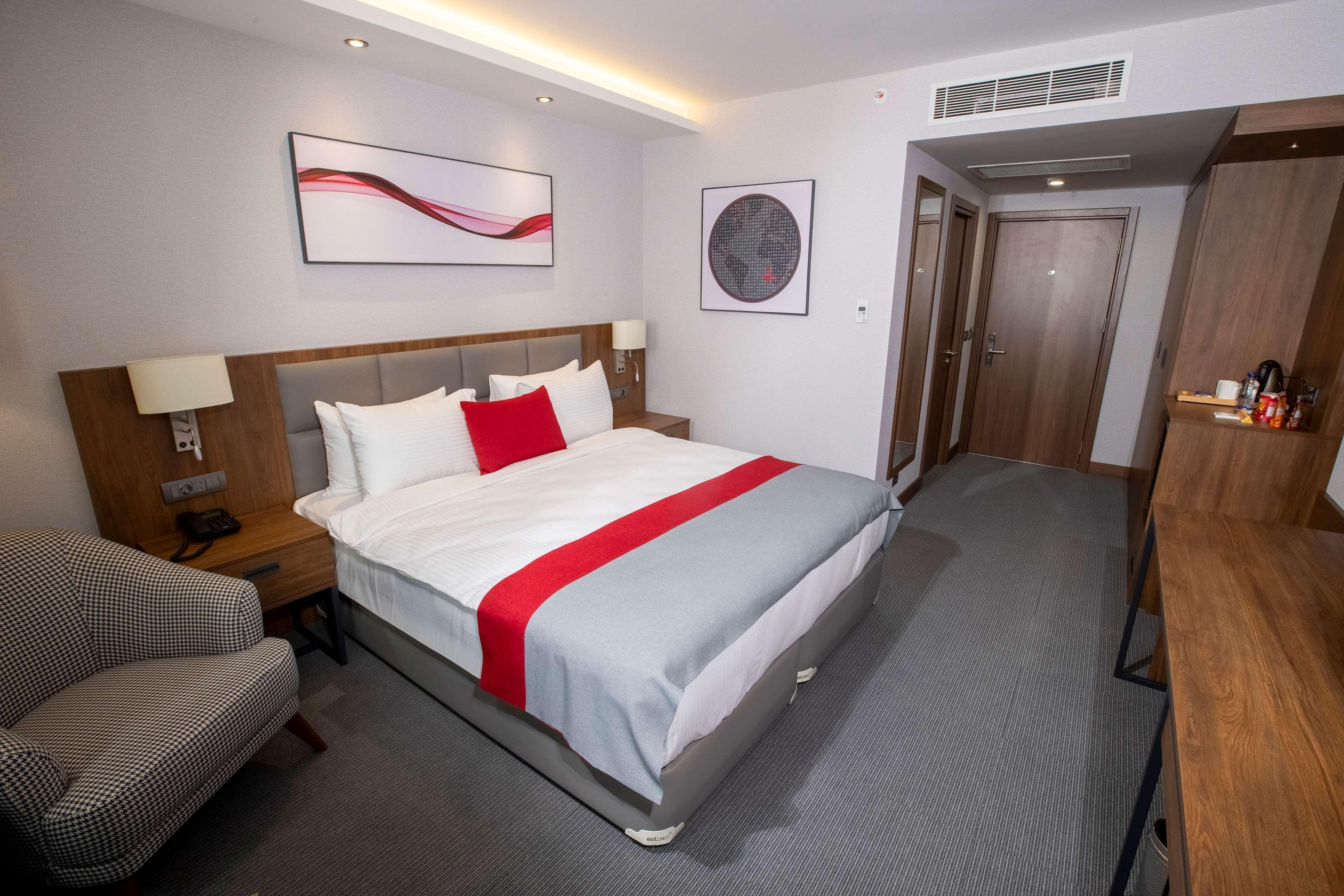 Ramada By Wyndham Aliaga Izmir