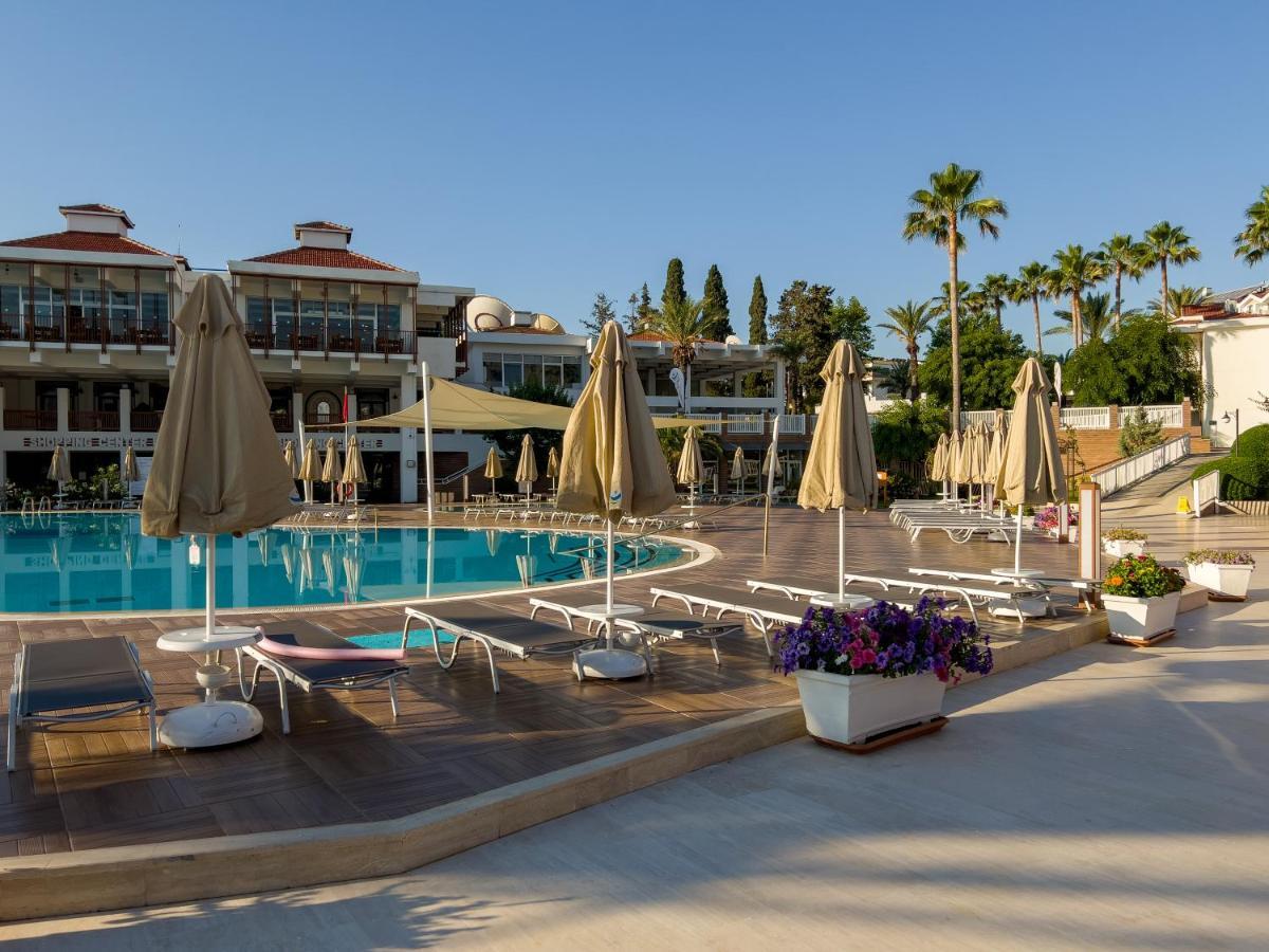 Hotel Aqi Hydros Club