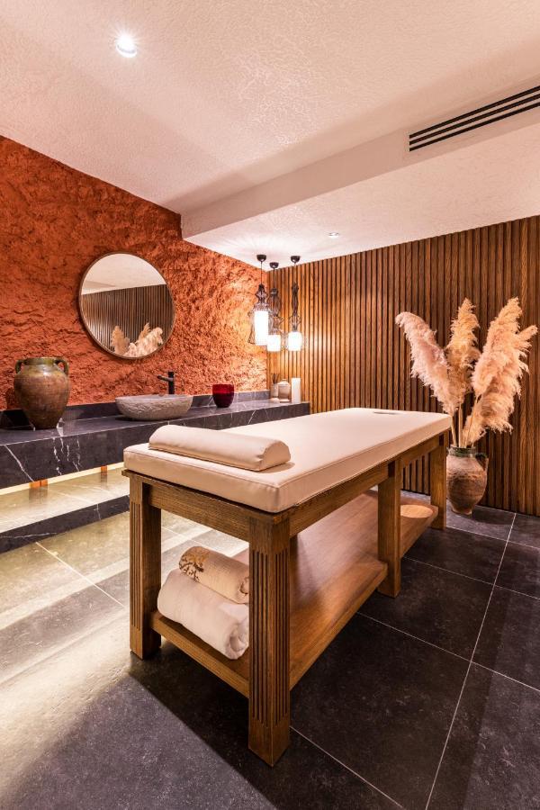 Genesis Hotel&spa Hotel