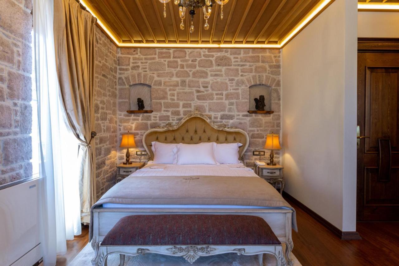 Hotel Cunda Baradiel