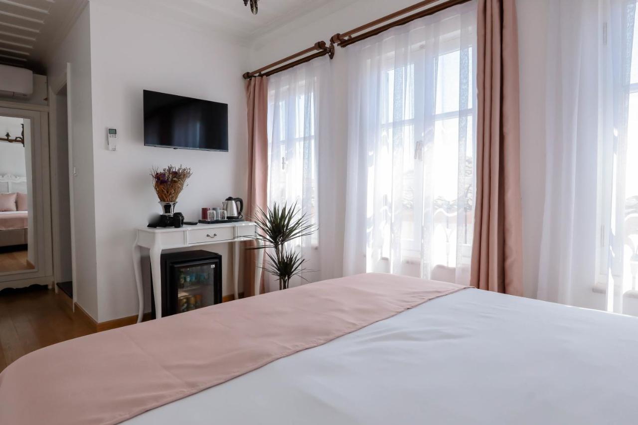 Baris Cunda Hotel