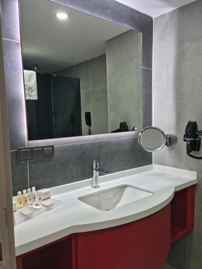 Ramada By Wyndham 3*
