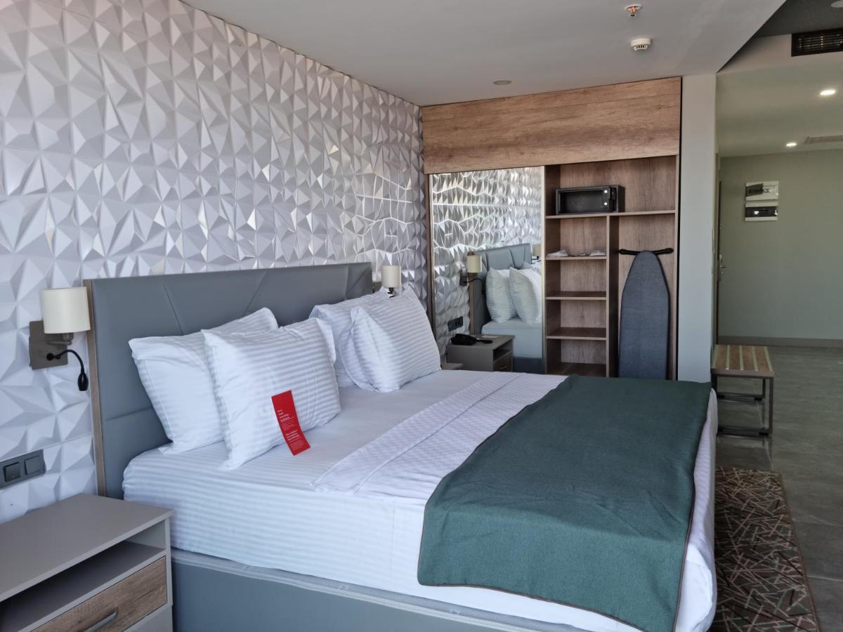 Ramada By Wyndham Hotel 3*