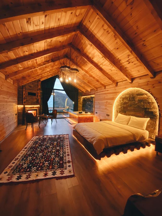 Hotel Zirvedekal Camlihemsin