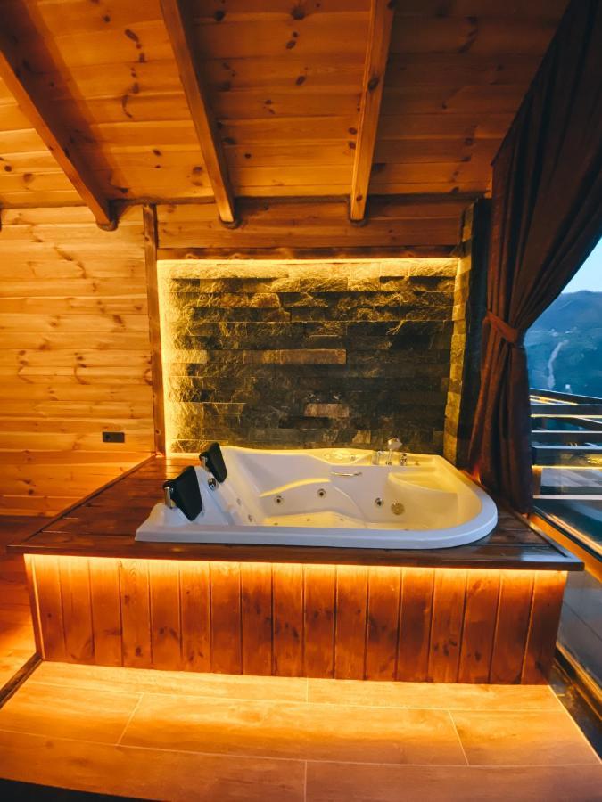 Hotel Zirvedekal Camlihemsin
