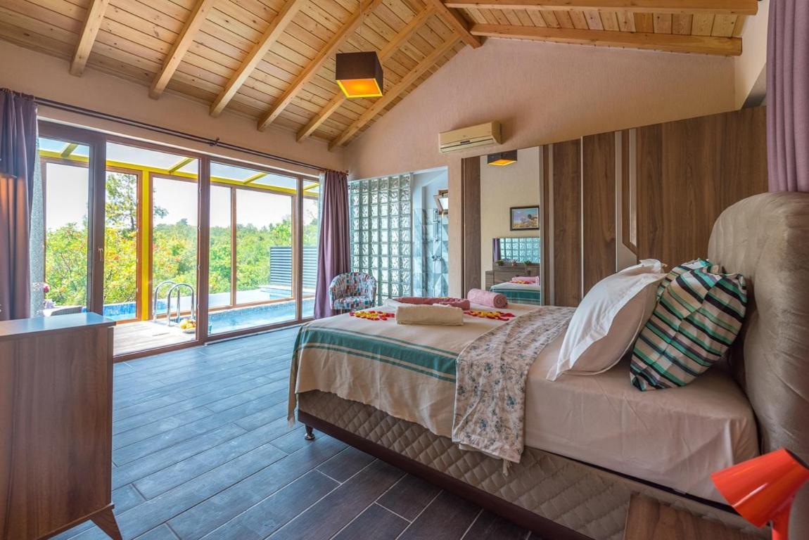 Villa My Heart Sauna And Indoor Heated Pool