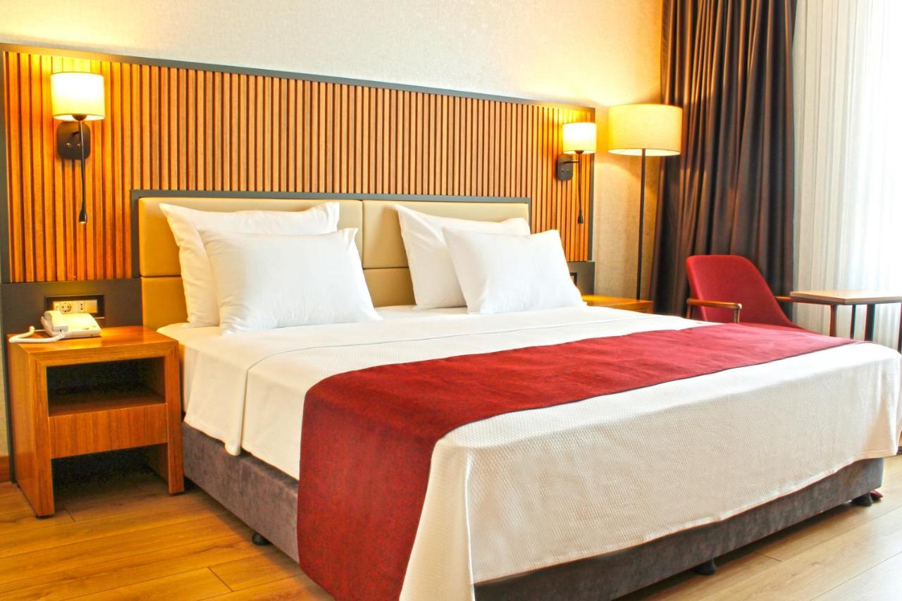 Hotel Ramada Plaza By Wyndham 5*