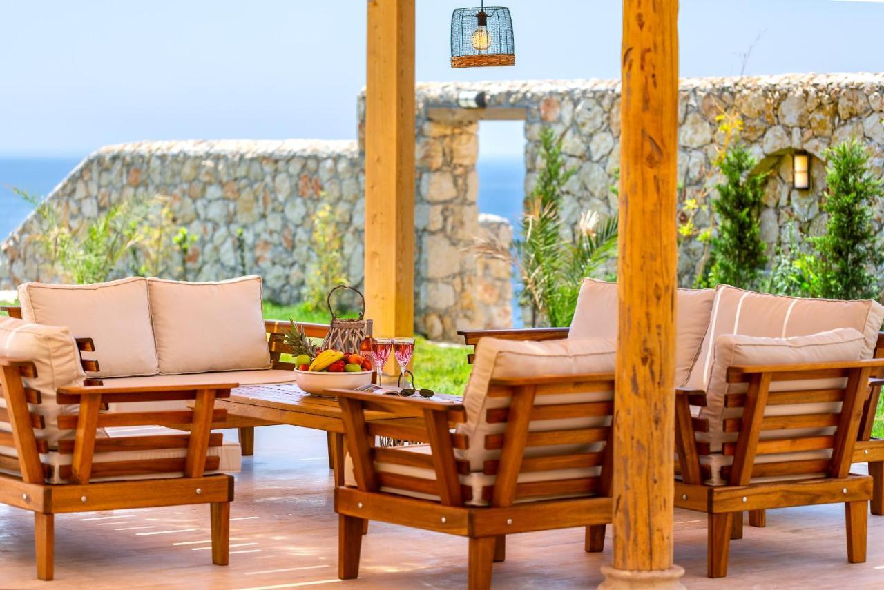 Water Edge 1 Villa *