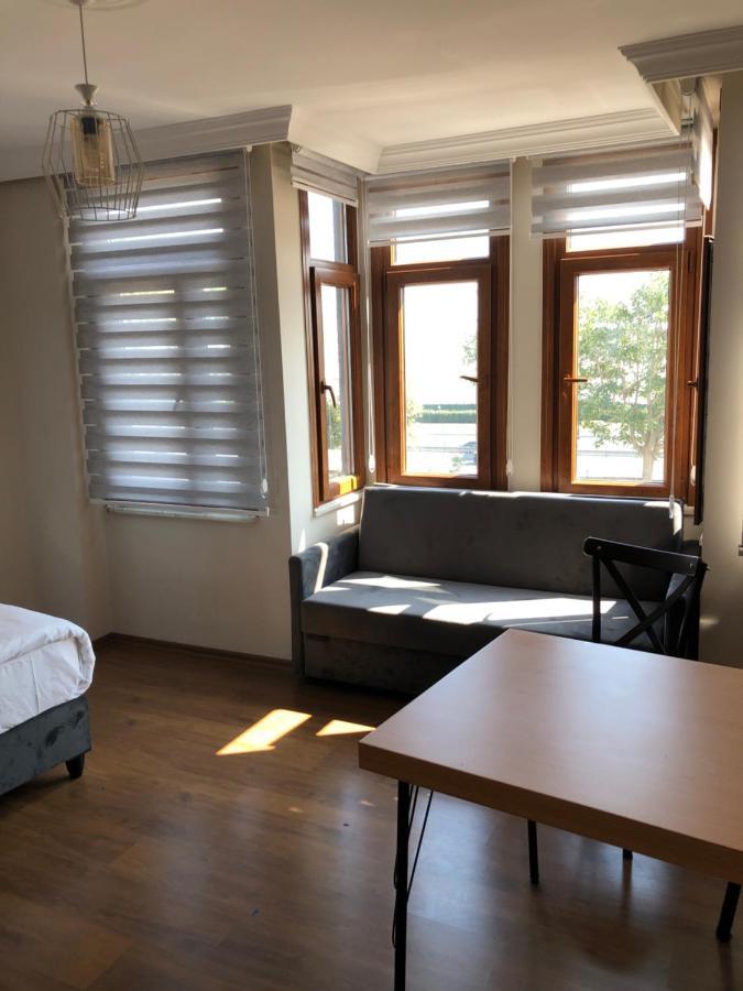 Hradission Kaifa * Istanbul