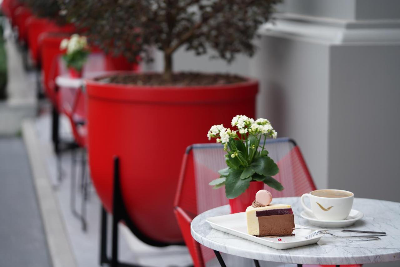 Moevenpick Airport Hotel 5*
