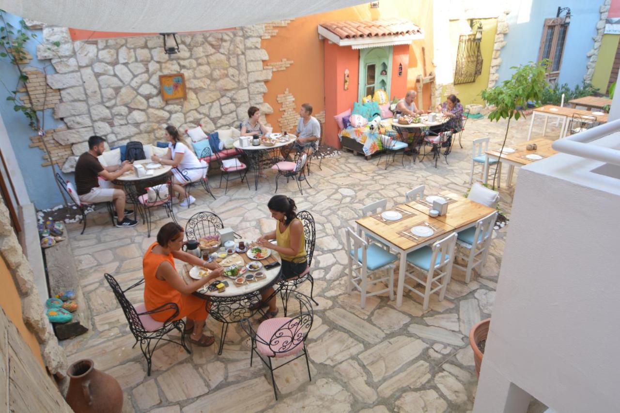 Homestay Parva Port