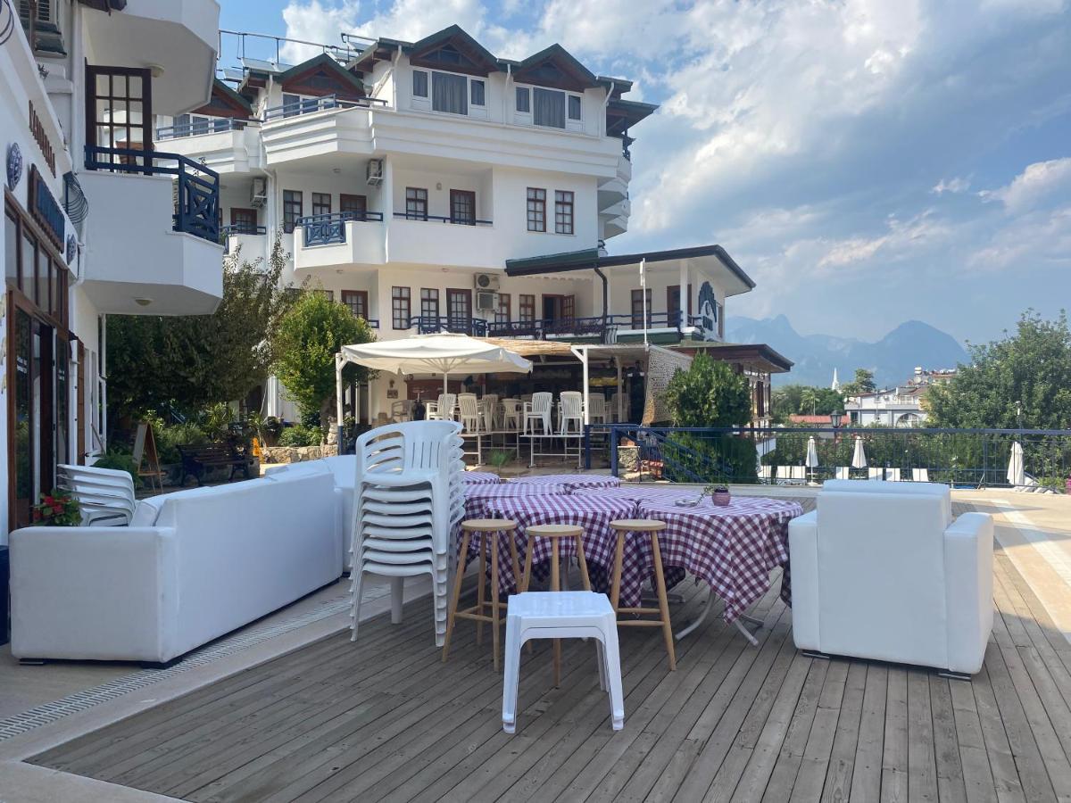 Aparthotel Naturella