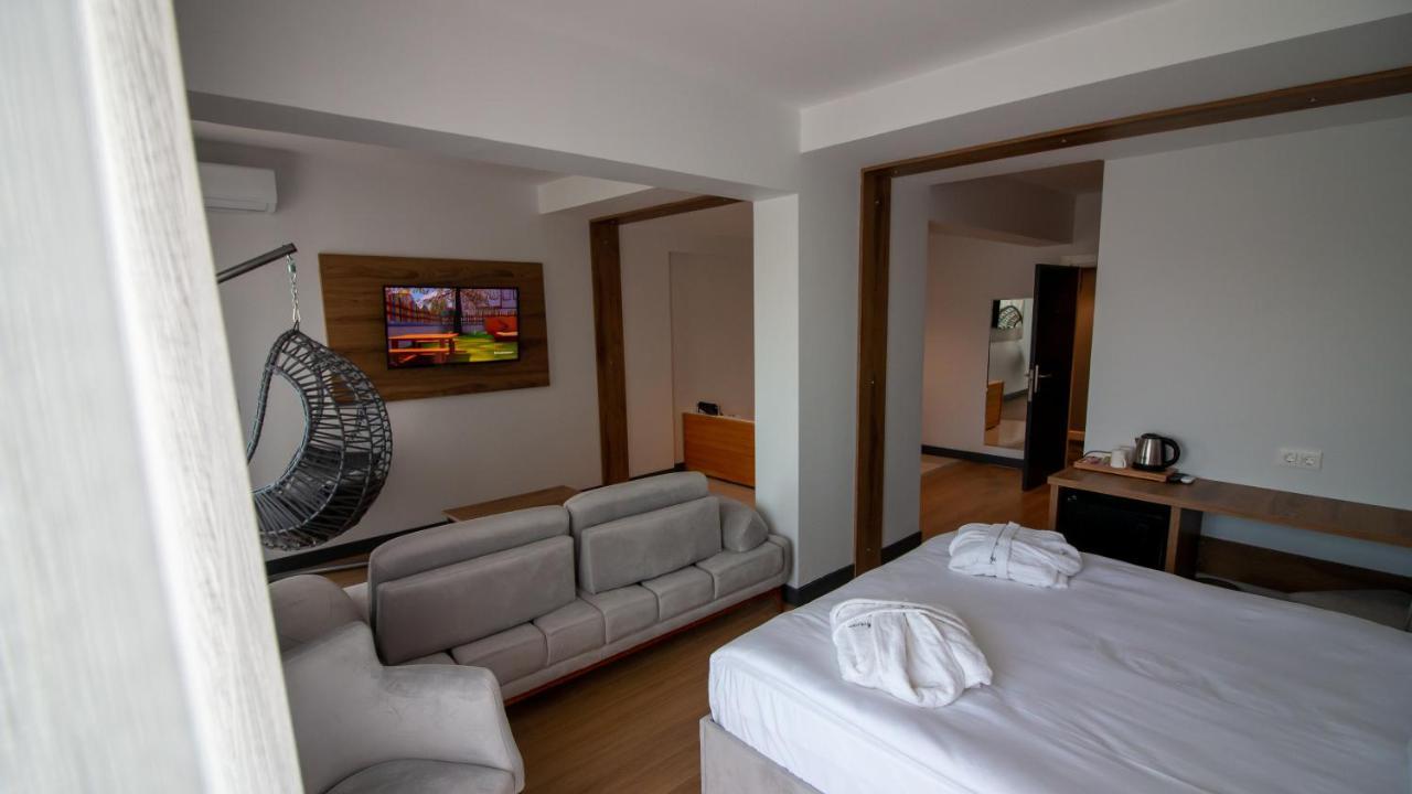 Hotel Life