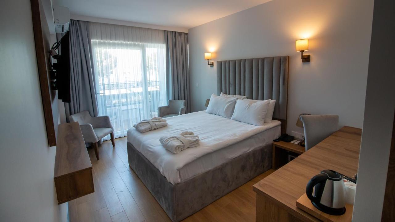 Life Hotel