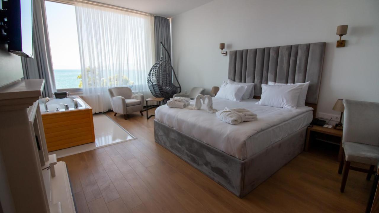 Life Hotel