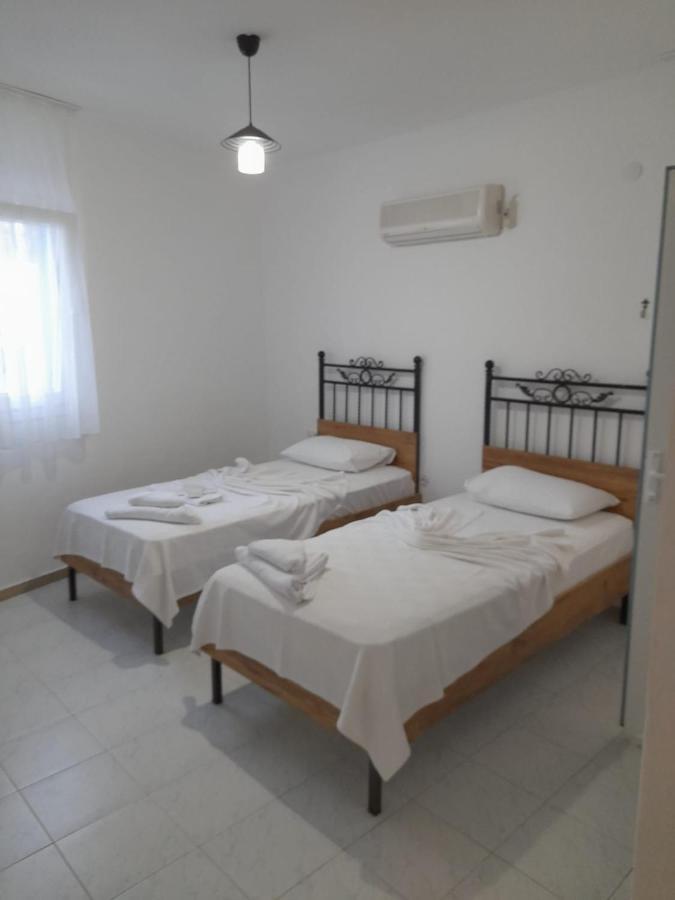 Hotel A