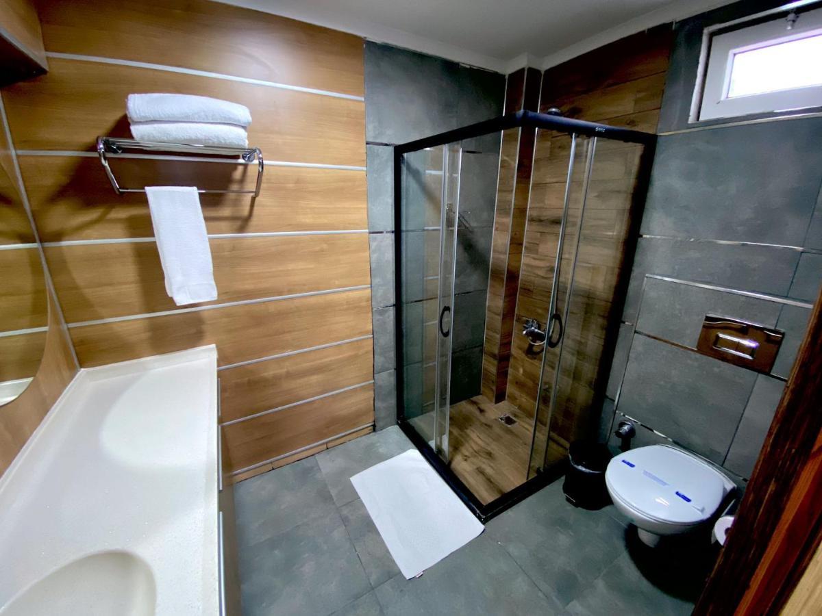 Hotel New 3*