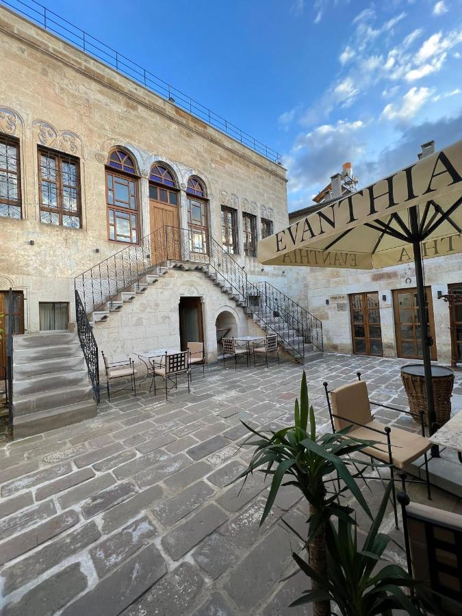Evanthia Cave Hotel 5*