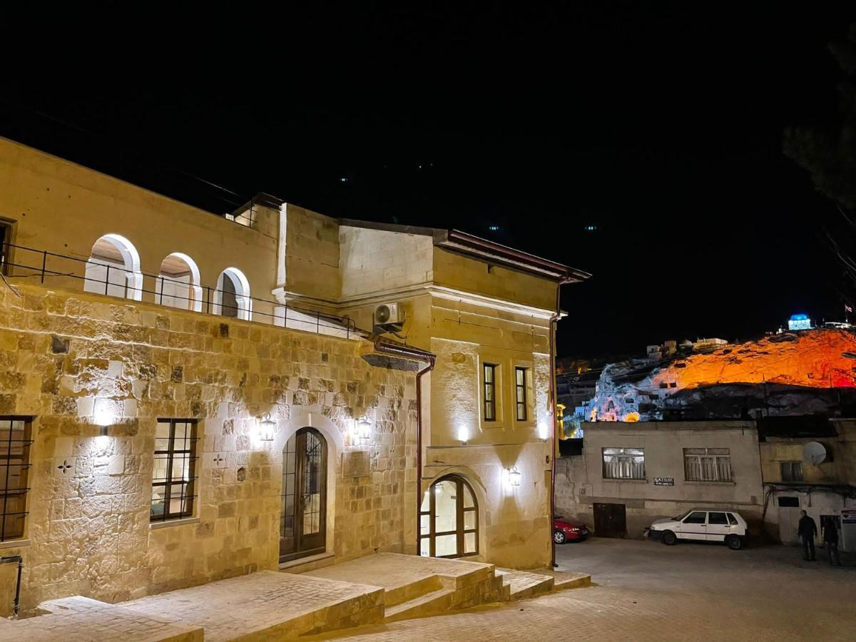 Evanthia Cave Hotel 5*