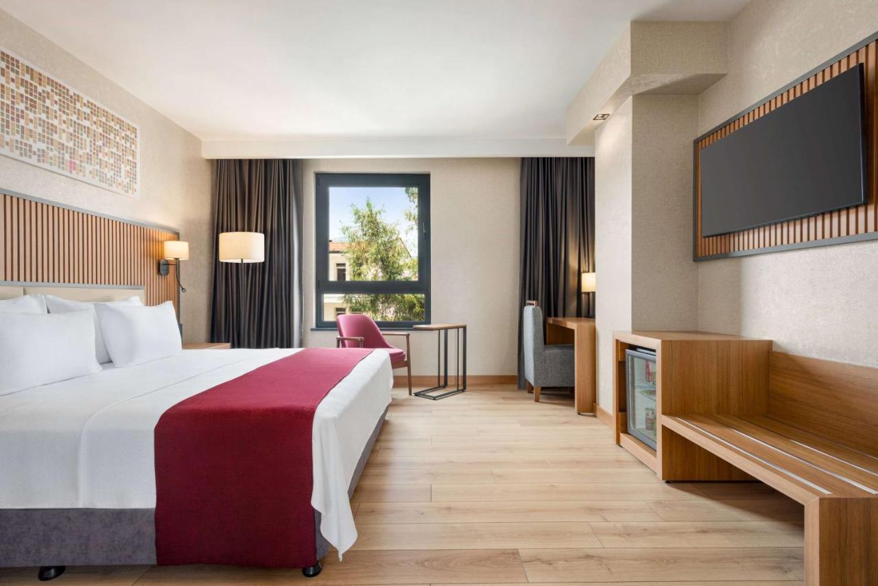 Ramada Plaza By Wyndham Hotel