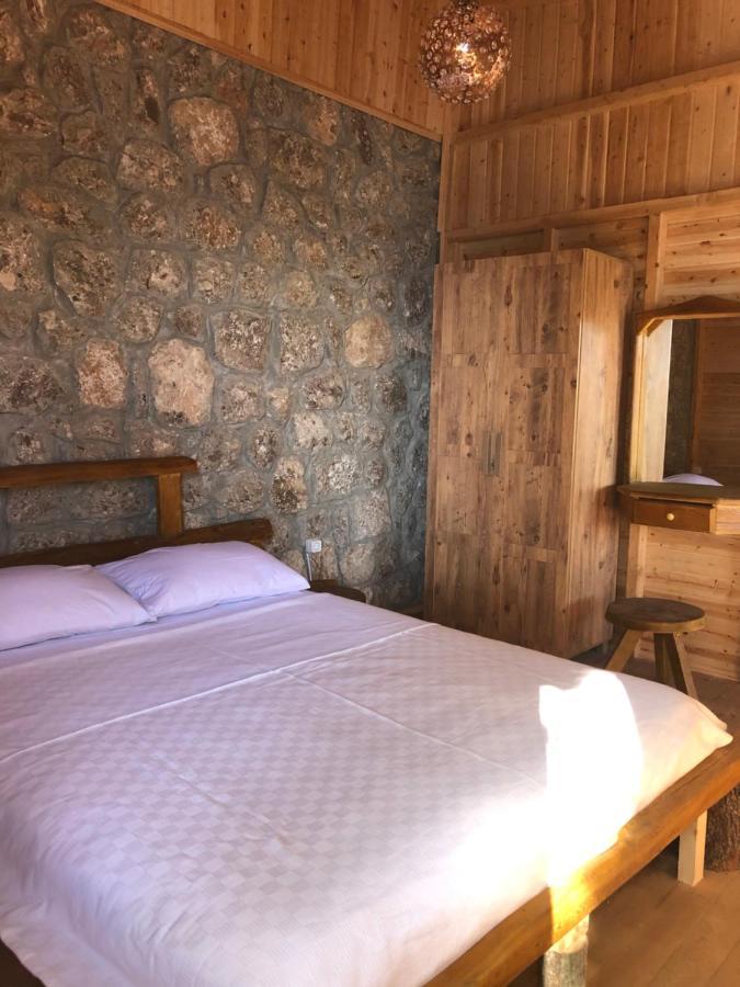 Kabak Uetopya Kamp Faralya
