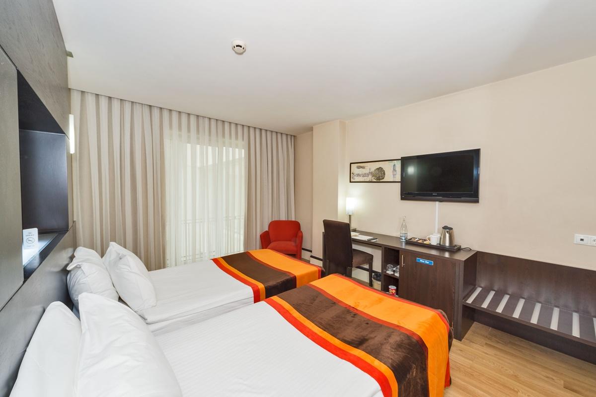The Beyaz Saray & - Special Category Istanbul