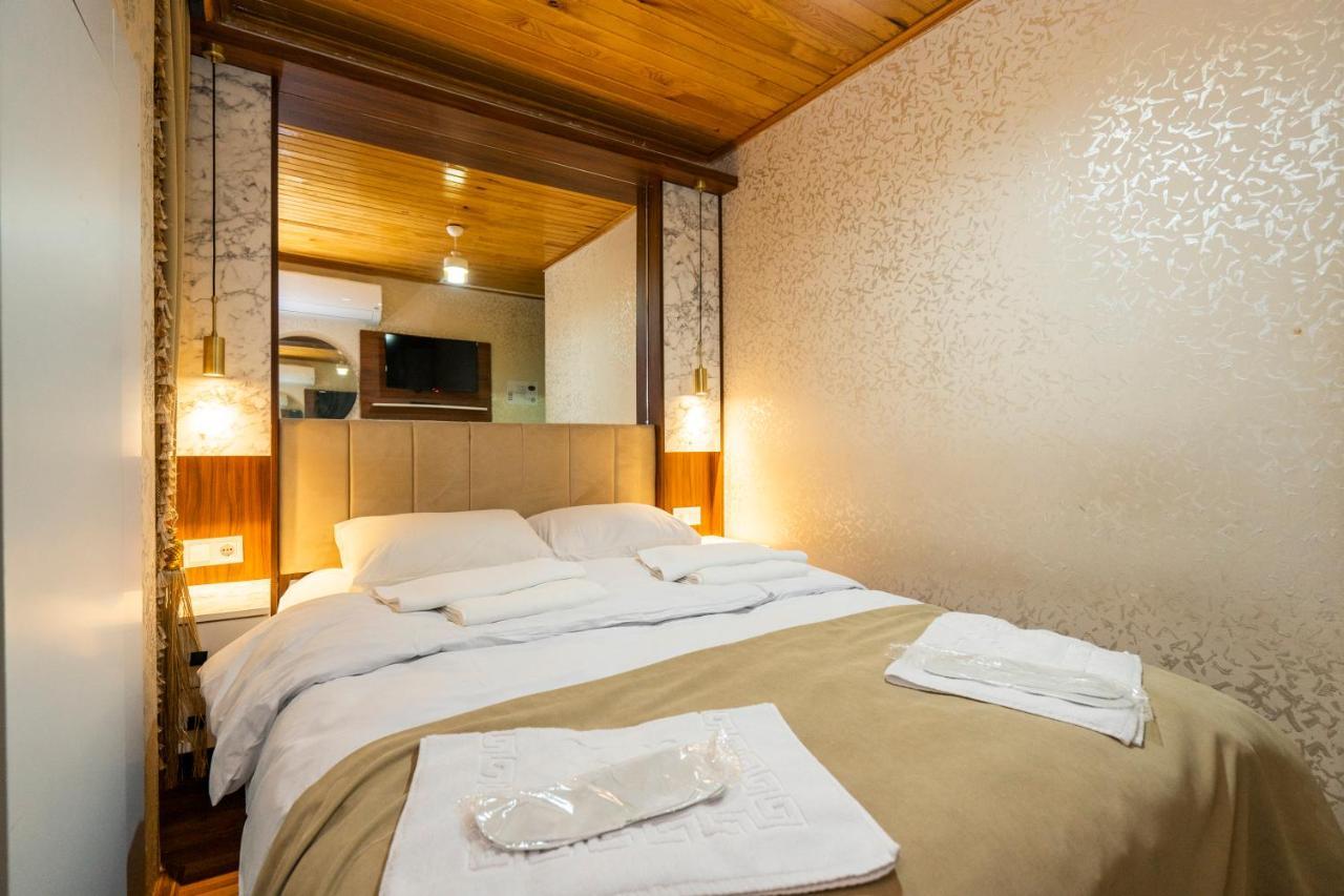 Hotel Candy *