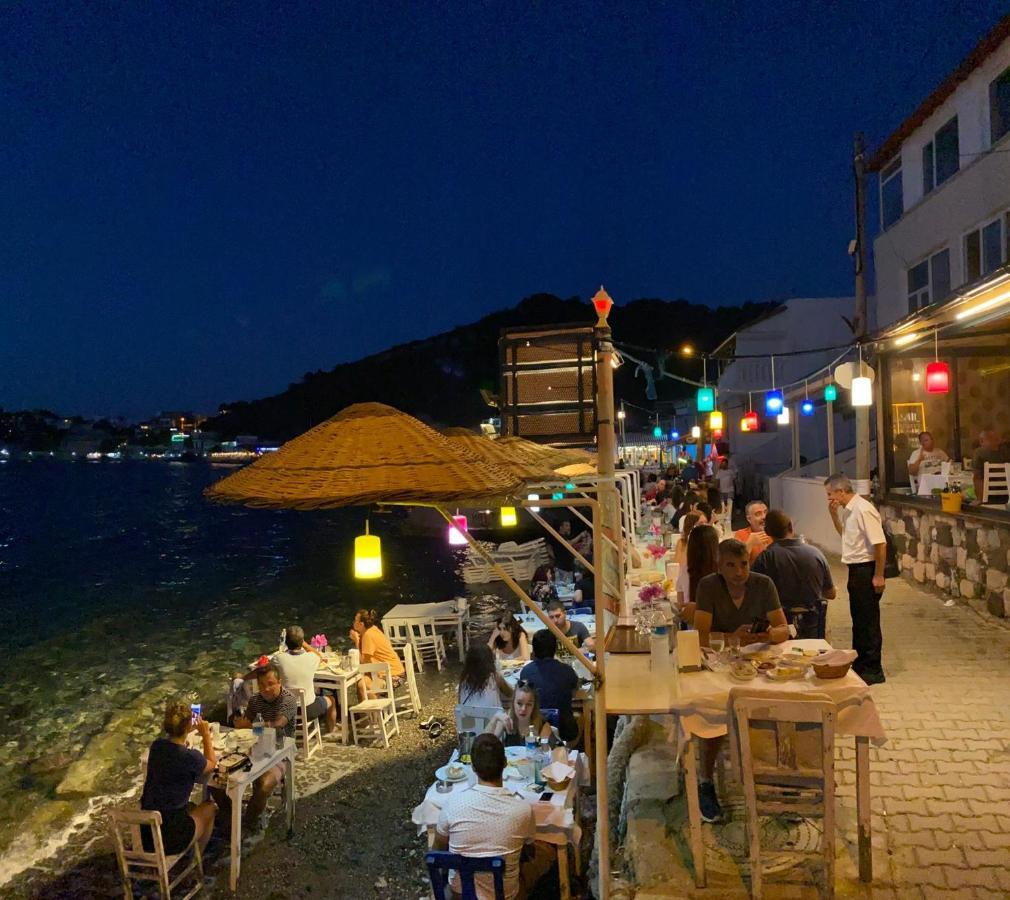 Giritli Meyhanesi & Butik * Karaburun (Izmir)
