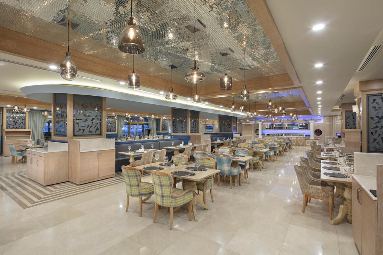Hotel Grand Millennium 5*