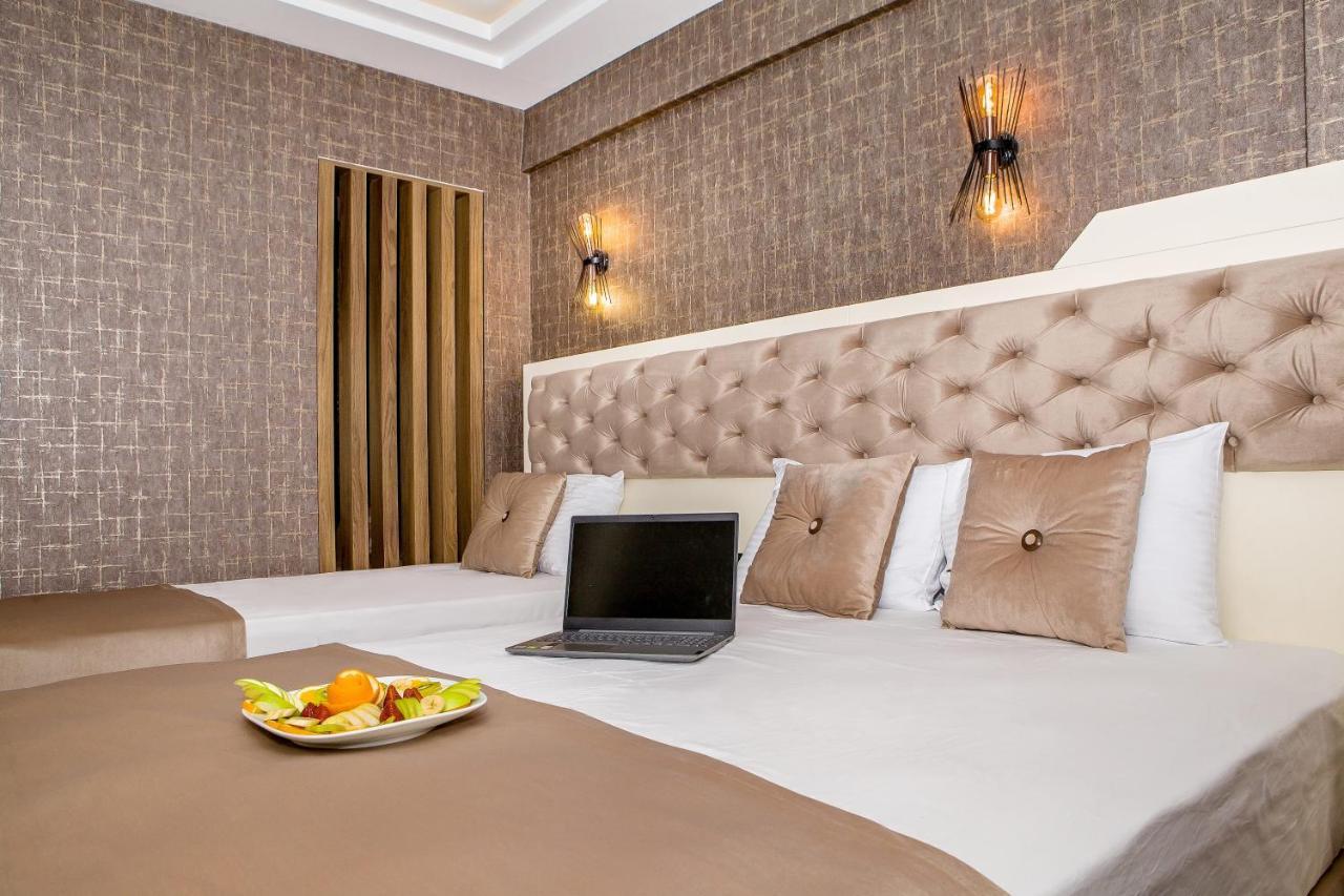 Hotel The Lea & *
